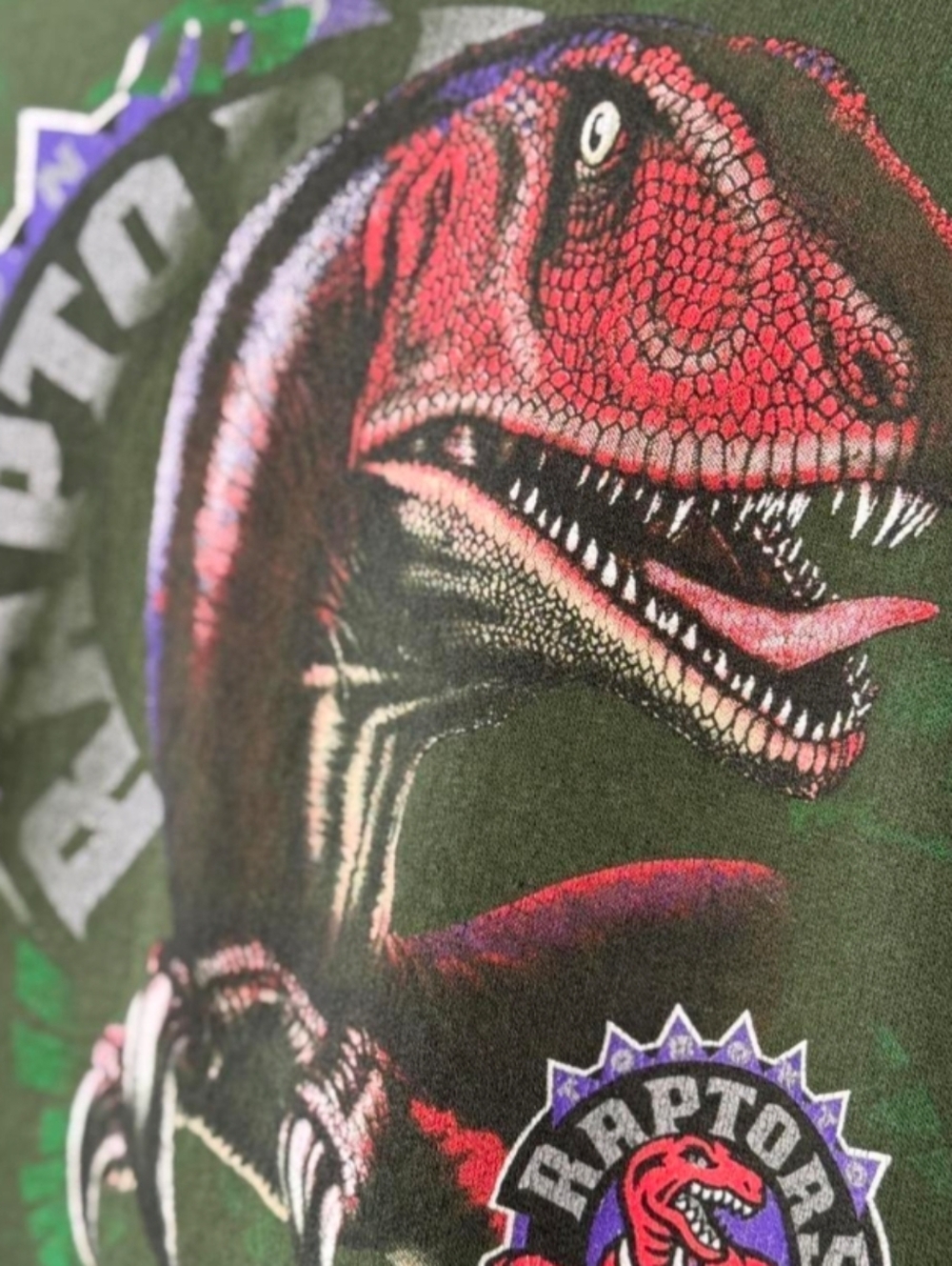 Vintage 90s Toronto Raptors NBA green  crewneck sweatshirt 100% polyester - Picture 3 of 6